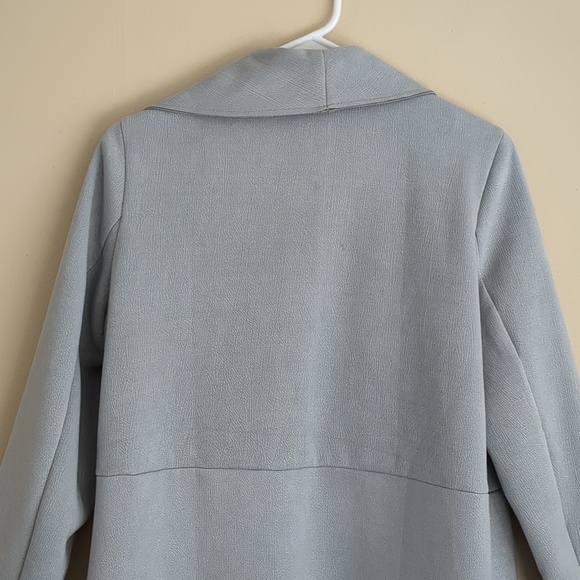 Large Story On Open Front Structured Jacket Square Front Pockets - Picture 9 of 14